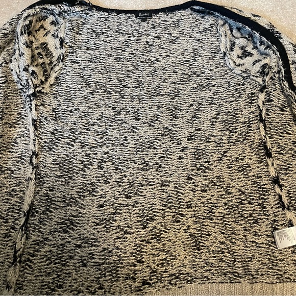 Bardot - Waterfall style animal print fuzzy sweater - Picture 11 of 11